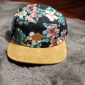 Empyre hat